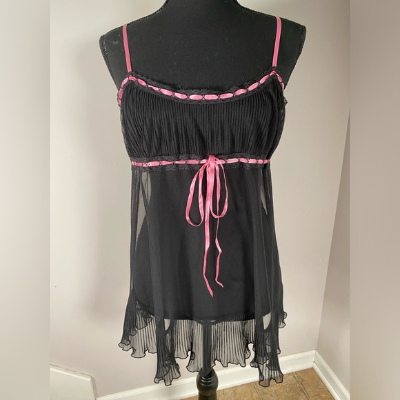 Women’s Y2K Medium Victoria Secret Black and Pink lace Babydoll Slip Dress - Picture 3 of 16